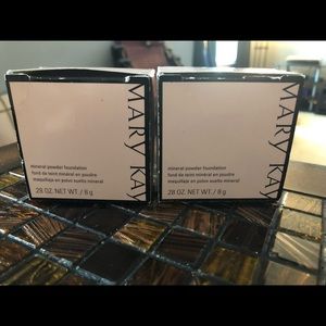 SOLD Mary Kay Mineral powder foundations